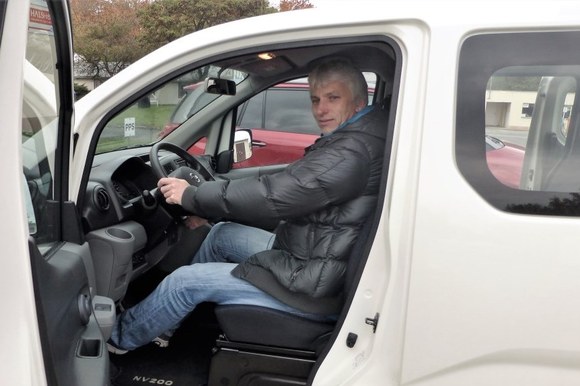 Michal Barták (společnost PPS) si vzal na mušku atypickou dodávku Nissan NV200