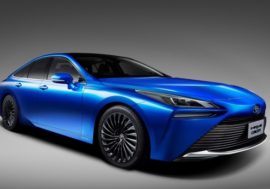 Toyota se vodíku nevdá, přijíždí druhá generace Mirai