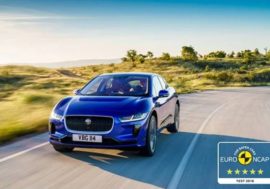 Jaguar I-PACE zazářil v nárazových testech