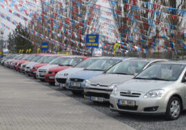 Český vozový park stárne, mohou za to auta z dovozu