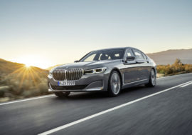 BMW řady 7 v novém designu a stále s dvanáctiválcem