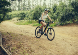 Odstartuje cyklistickou sezónu na novém kole