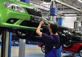 Mzdy v českém autoprůmyslu rostou