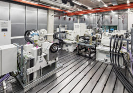 Český automobilový průmysl bojuje s poklesem trhu statečně