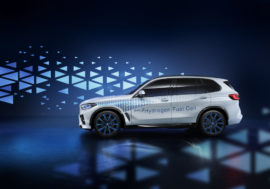 BMW zkoumá možnosti vodíkového pohonu s novým konceptem