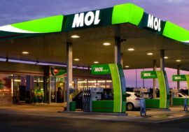 Epidemie pomalu končí, ceny paliv opět porostou