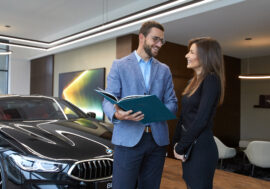 Chcete nové auto? Jedině skladové, na vlastní konfiguraci si počkáte rok