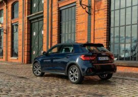 Audi přináší jarní novinky pro modely A1, A4, A7 a Q8. Čekejte nové barvy a více výbavy